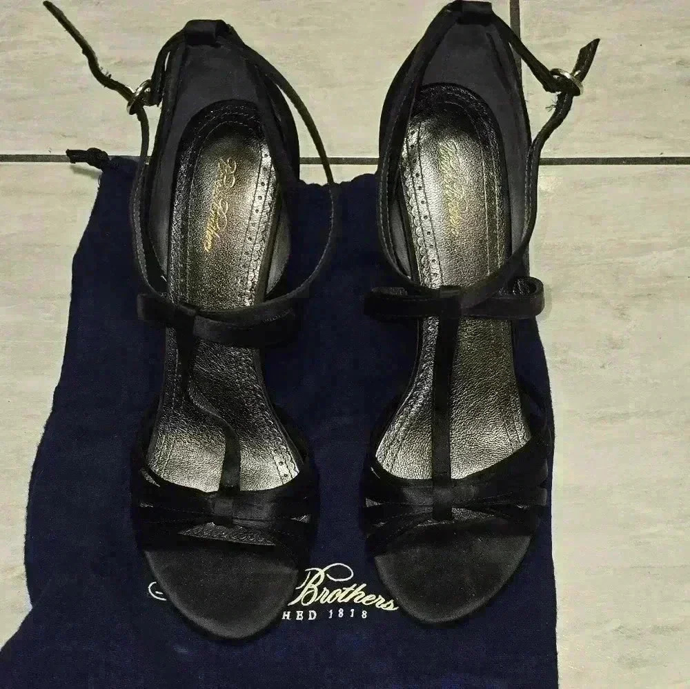 BROOK BROTHERS HIGH HEELED SATIN SANDAL SIZE 8.5 - Picture 7 of 8
